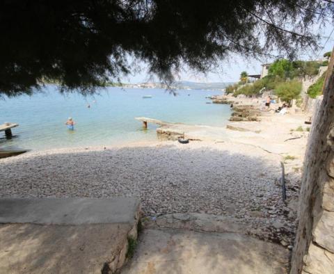 Haus in Razanj, nur 40 Meter vom Meer entfernt - foto 2