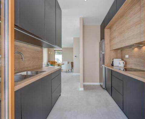 Unique new modern villa in Baska Voda, with indoor and outdoor swimming pools, just 150 meters from the beachline! - pic 22