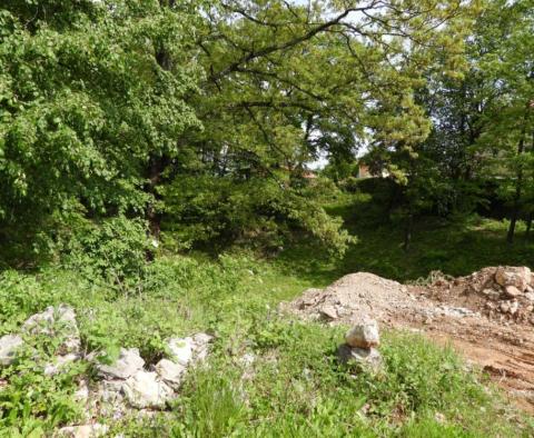 Beeindruckendes Haus mit 4 Wohnungen zum Verkauf in Matulji, über Opatija auf 3740 qm. vom Land! - foto 22
