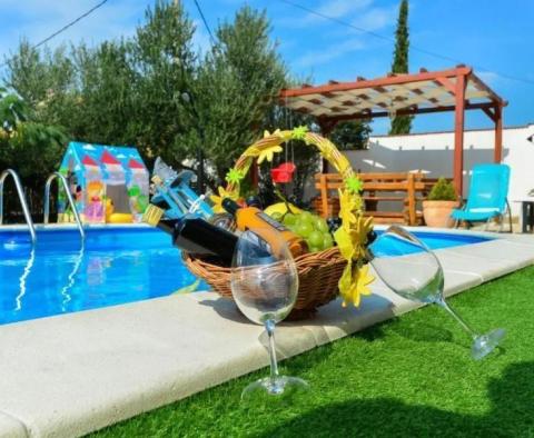 Schöne Villa mit Swimmingpool in der Gegend von Zadar - foto 3