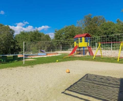Комплекс мобильных домов с бассейнами в Тинджане, на 8.000м2 - фото 15