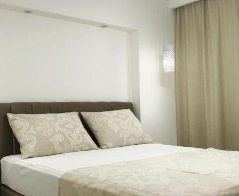 Nagyszerű turisztikai ingatlan Ciovo-n, mindössze 200 méterre a tengertől, 5 apartman - pic 29