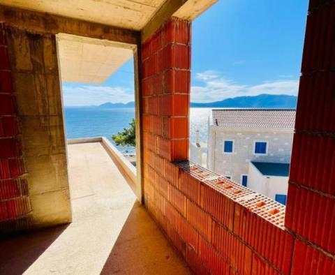 Dernier appartement dans une magnifique résidence neuve en bord de mer à Sucuraj - penthouse à vendre ! - pic 12
