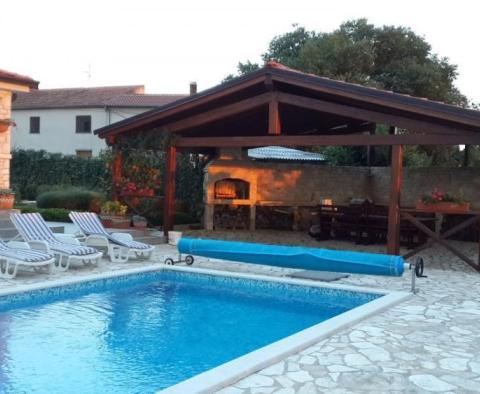 Nice stone house 225m2, Vodnjan - pic 21