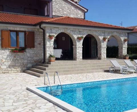 Nice stone house 225m2, Vodnjan - pic 23