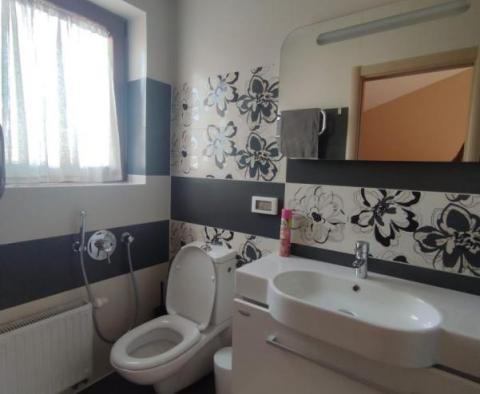 Nice stone house 225m2, Vodnjan - pic 33