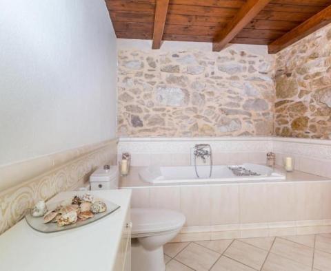 Altes Steinhaus auf großem Grundstück, Krk - foto 21