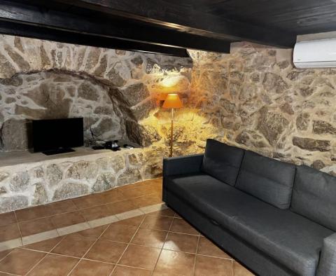 Altes Steinhaus auf großem Grundstück, Krk - foto 29