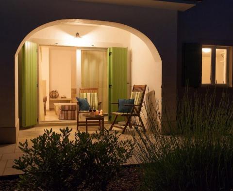 Mini-Hotel aus drei Häusern mit einem Pool in der Natur der Insel Krk - foto 33