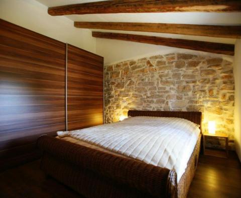 Villa pour mini-hôtel avec 12 chambres et une piscine, Bale - pic 7