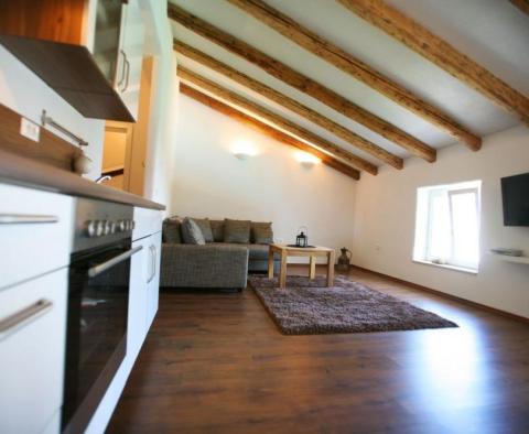 Villa pour mini-hôtel avec 12 chambres et une piscine, Bale - pic 12