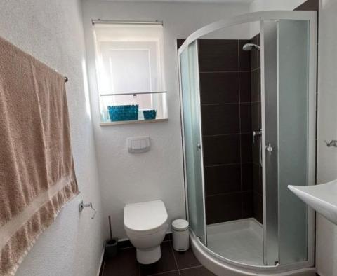Villa pour mini-hôtel avec 12 chambres et une piscine, Bale - pic 31