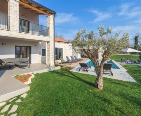 Luxury stone villa in Poreč with distant Adriatic sea views - pic 4