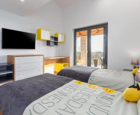 Luxury stone villa in Poreč with distant Adriatic sea views - pic 33