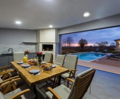 Luxury stone villa in Poreč with distant Adriatic sea views - pic 48