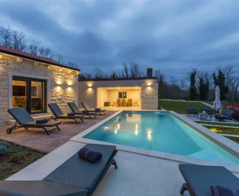 Luxury stone villa in Poreč with distant Adriatic sea views - pic 49