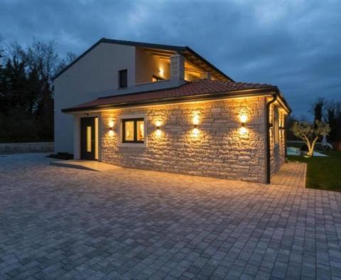 Luxury stone villa in Poreč with distant Adriatic sea views - pic 53