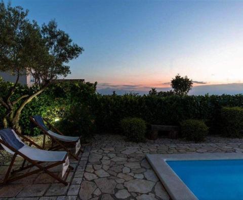 A villa of amazing area with a panoramic view in VIŠNJAN, POREC - pic 38
