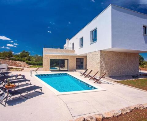 Astonishing modern design villa in Split region - pic 4