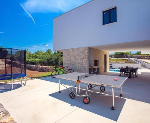 Astonishing modern design villa in Split region - pic 7