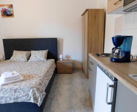 Appartement rénové avec piscine à MARČANA à seulement 2 km des plages ! - pic 23