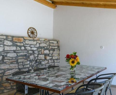 Appartement rénové avec piscine à MARČANA à seulement 2 km des plages ! - pic 31