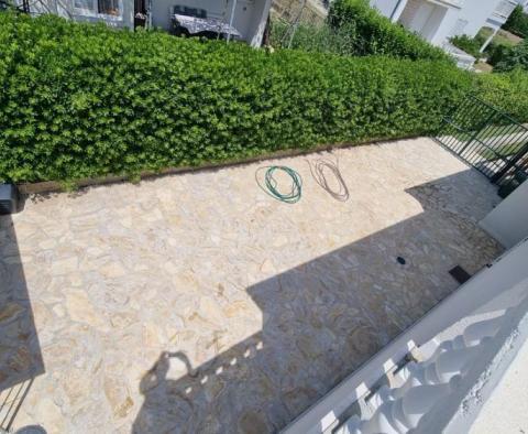 Vzácná vila na nábřeží v Kaštel Stafilic, s bazénem a skvělým výhledem na moře - pic 15