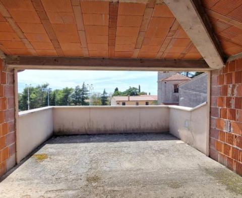 Nagy ház irodával és kerttel a Rovinj melletti Kanfanarban - pic 27