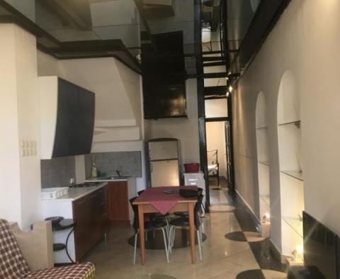 Maison en plein centre de Pula sur 5 étages ! - pic 11