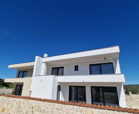 Semi-detached new villas with swimming pool in Sibenik area - pic 5
