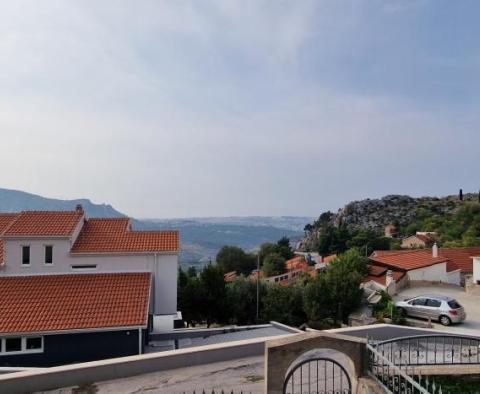 Haus in der Nähe der berühmten Festung Klis, die Split schützt - foto 14
