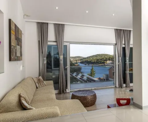 Modern apart-villa with 4 apartments just 50 meters from the sea - pic 25