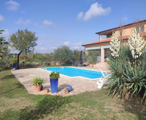 Spacious villa for sale in Galižana, Vodnjan - pic 7