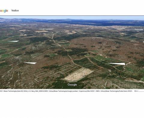 Agroland von mehr als 1,5 Hektar in der Region Vodice, großes Potenzial - foto 11