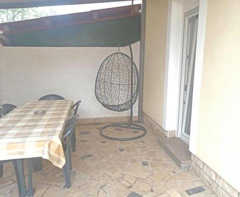 House with 3 apartments for sale in Valbandon, Fažana, just 1 km from the sea - pic 5
