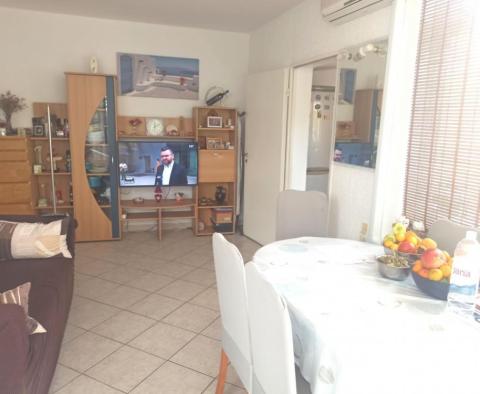 House with 3 apartments for sale in Valbandon, Fažana, just 1 km from the sea - pic 27
