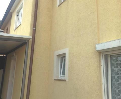 House with 3 apartments for sale in Valbandon, Fažana, just 1 km from the sea - pic 34