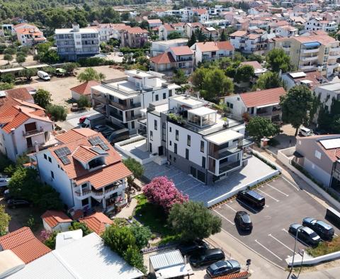 Új apartmanok Srimában, a strand első vonalában - pic 5