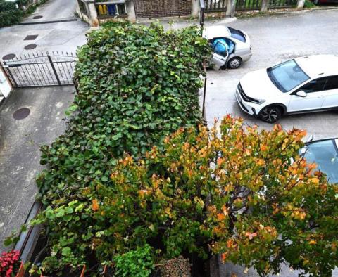 Kvalitní bytový dům v super oblíbené Rovinji pouhých 600 metrů od moře! - pic 11