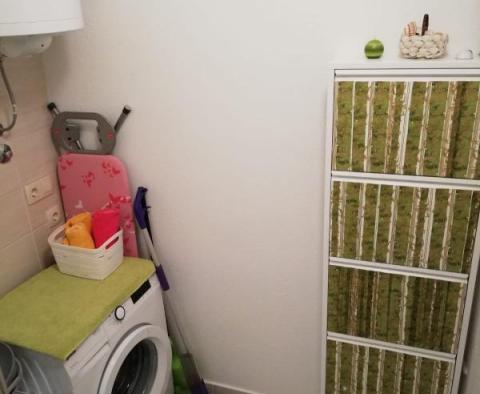 Kamenný dům na prodej v tajemném Kaštel Luksic jen 100 metrů od moře - pic 48