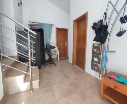 Дом из 3 квартир на продажу в Кавране, Марчана - фото 13