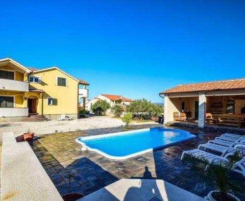 Spacious villa for sale in Vodice - pic 7