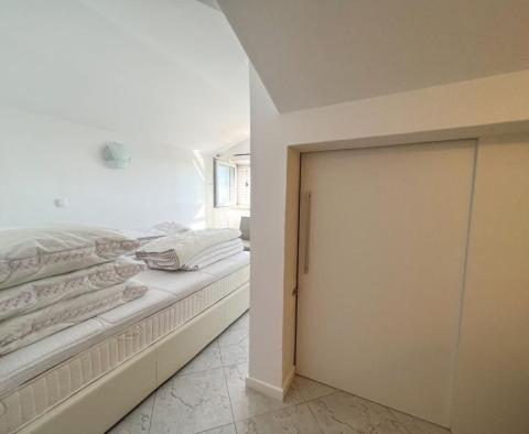 Kétszintes apartman panorámás kilátással a tengerre Ika csendes részén - pic 19