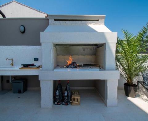 Apart-house with 4 apartments in Banjole - just 500 meters from the sea - pic 6