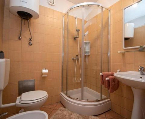 Apart-house with 4 apartments in Banjole - just 500 meters from the sea - pic 16