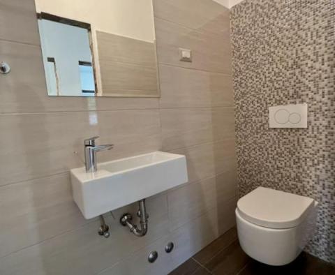 Outstanding offer - house in Rovinj outskirts within greenery just 300 meters from the sea - pic 17