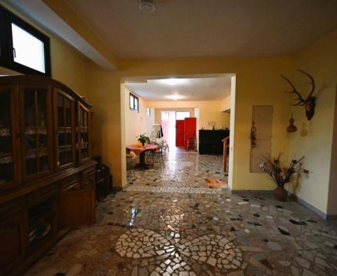 Apart-house of 6 apartments in Medulin, 50 meters from the sea - pic 19