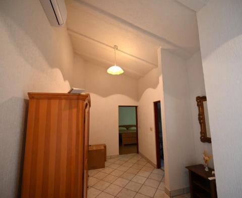 Apart-house of 6 apartments in Medulin, 50 meters from the sea - pic 41