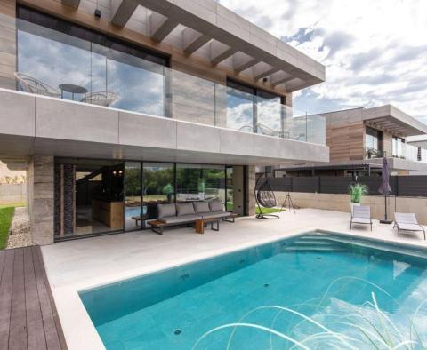Urban villa with swimming pool in Baska on Krk peninsula, just 500 meters from the sea - pic 5