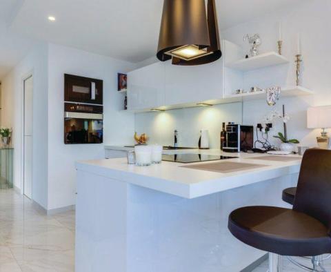 Luxury apartment with sea view in Kostrena - pic 7